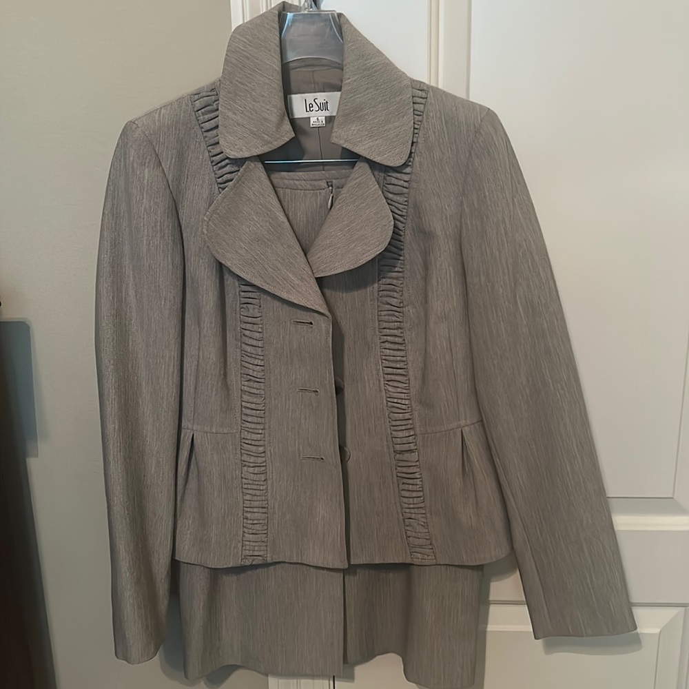 Jacket and skirt suit